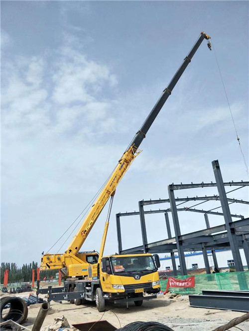 睢宁县超高层建筑钢结构吊装案例
